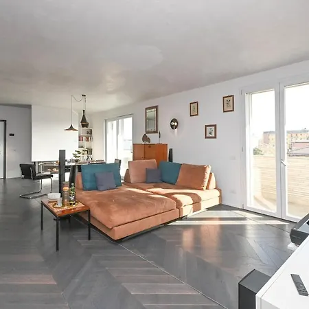 شقة Panoramic Design Penthouse W Cinema Jacuzzi *